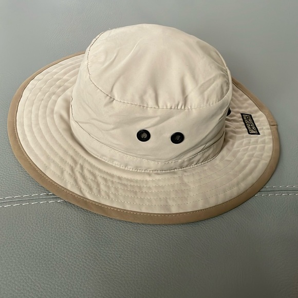 Authentic Ahead Perforated Head Women ,s OutDoor Hat - Picture 1 of 3